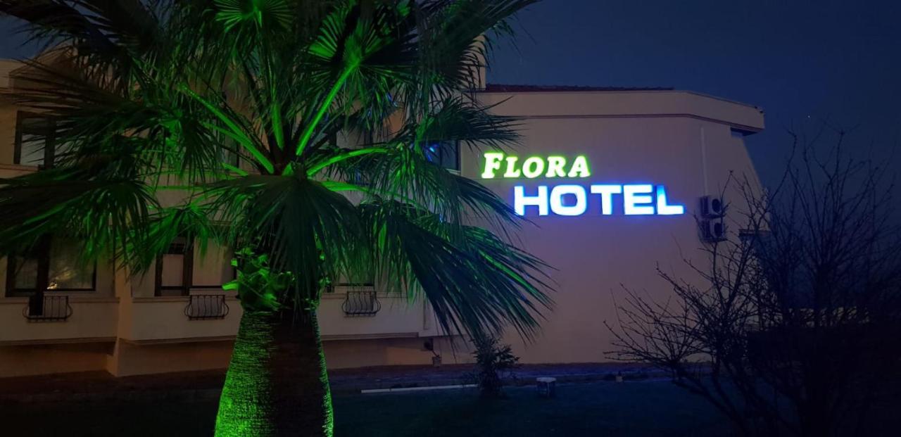 Flora Hotel 盖利博卢 外观 照片